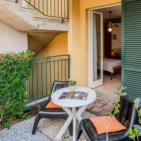 Amarela By Interhome